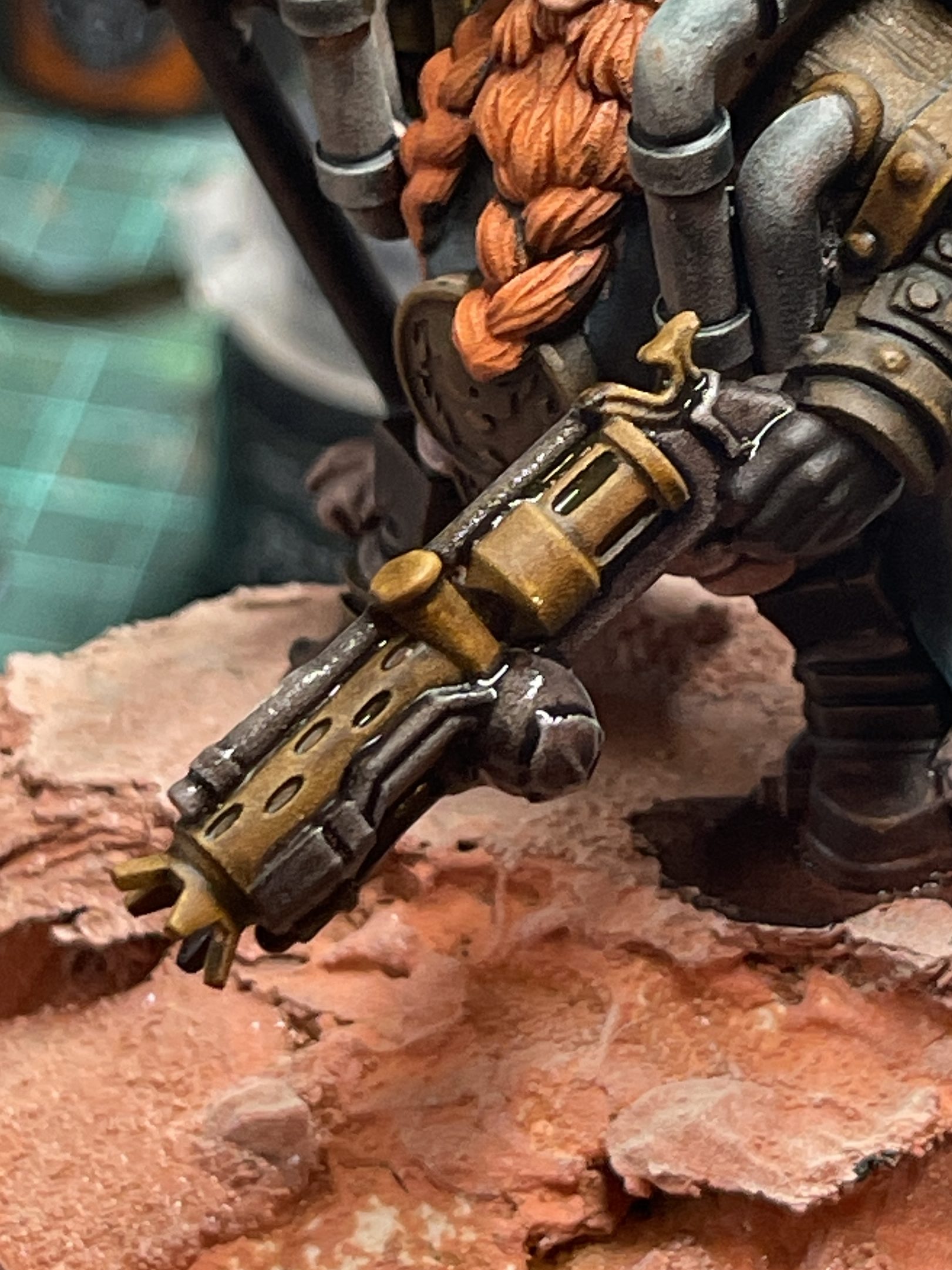 Step 10b — hammer and gun