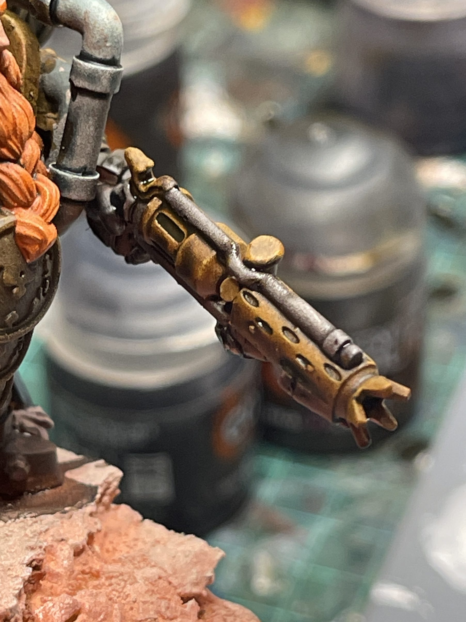 Step 10c — hammer and gun